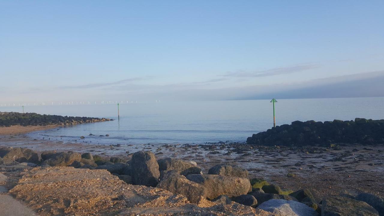 Caravan Beach Holiday Saint Osyth Exterior foto