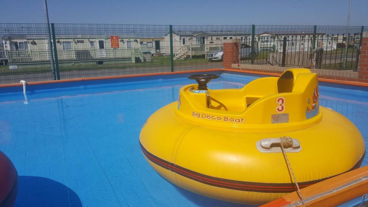 Caravan Beach Holiday Saint Osyth Exterior foto