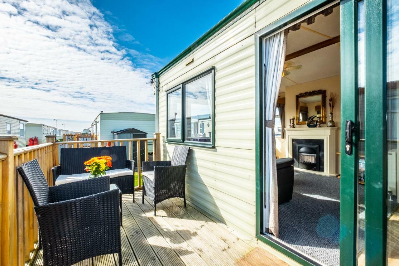 Caravan Beach Holiday Saint Osyth Exterior foto