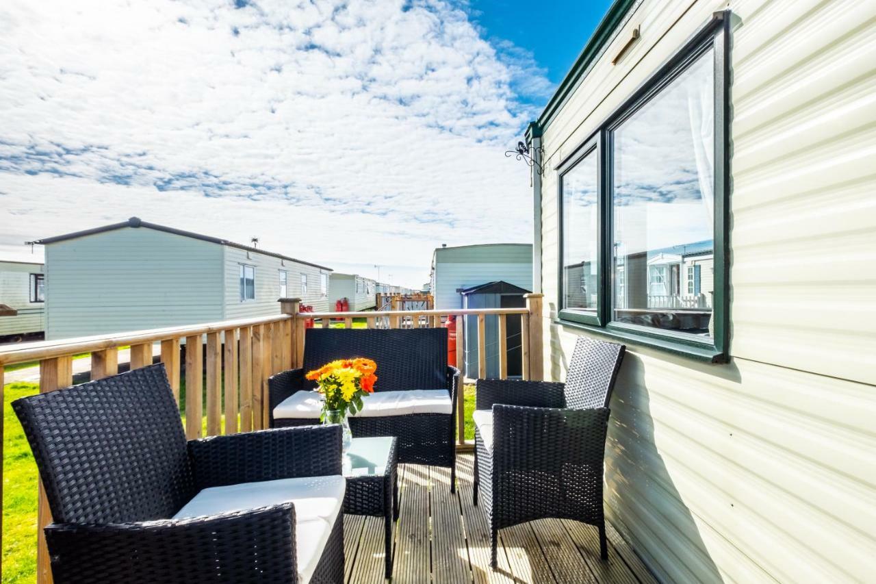 Caravan Beach Holiday Saint Osyth Exterior foto